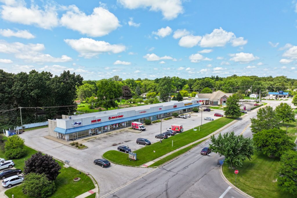 2719-Emerson-Dr-Elkhart-IN-Building-Photo-14-LargeHighDefinition